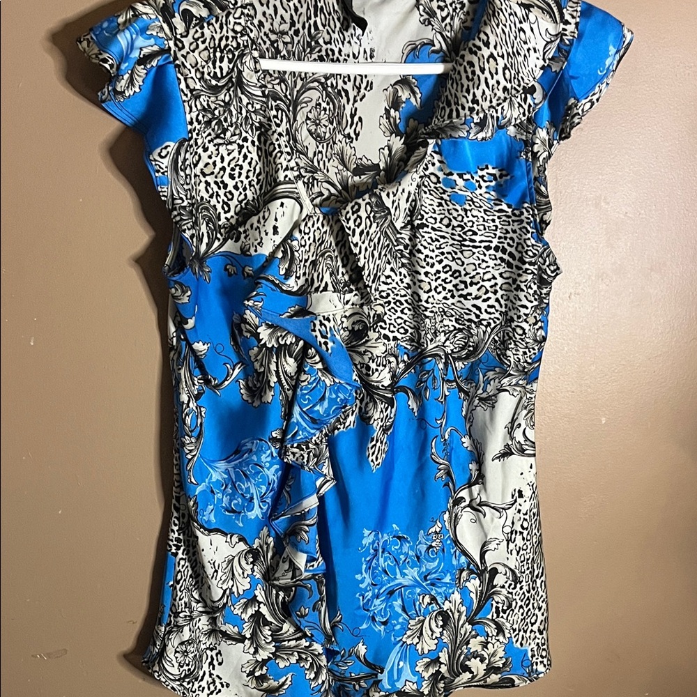 😄Satin animal print floral long blouse medium
